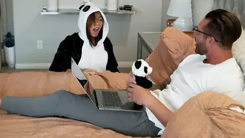Enormous hard-on for a supah-lovely teenager that cosplays as a panda